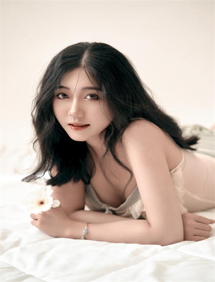 歌舞片的文化观察：《嘟拉三字经》中的文化传播与社会影响的思考 揭示电影的文化价值与意义